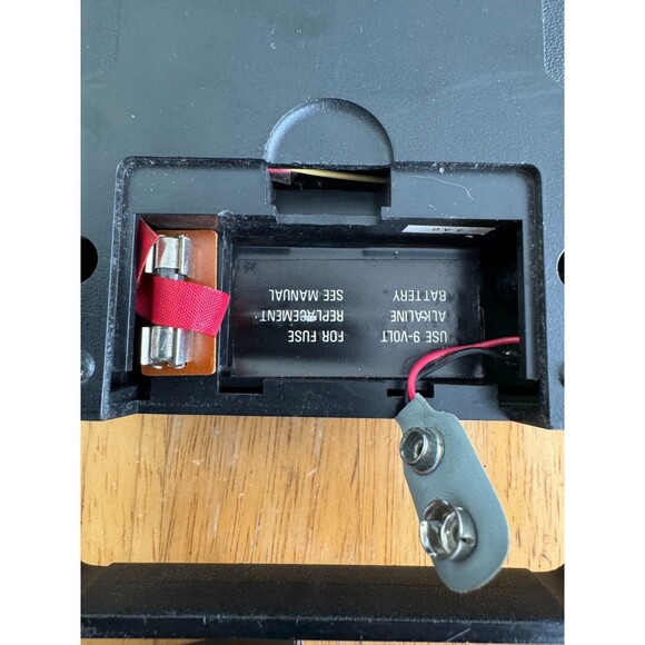 Micronta LCD Digital Multimeter 22-196 Tested- WORKS - Picture 5 of 6